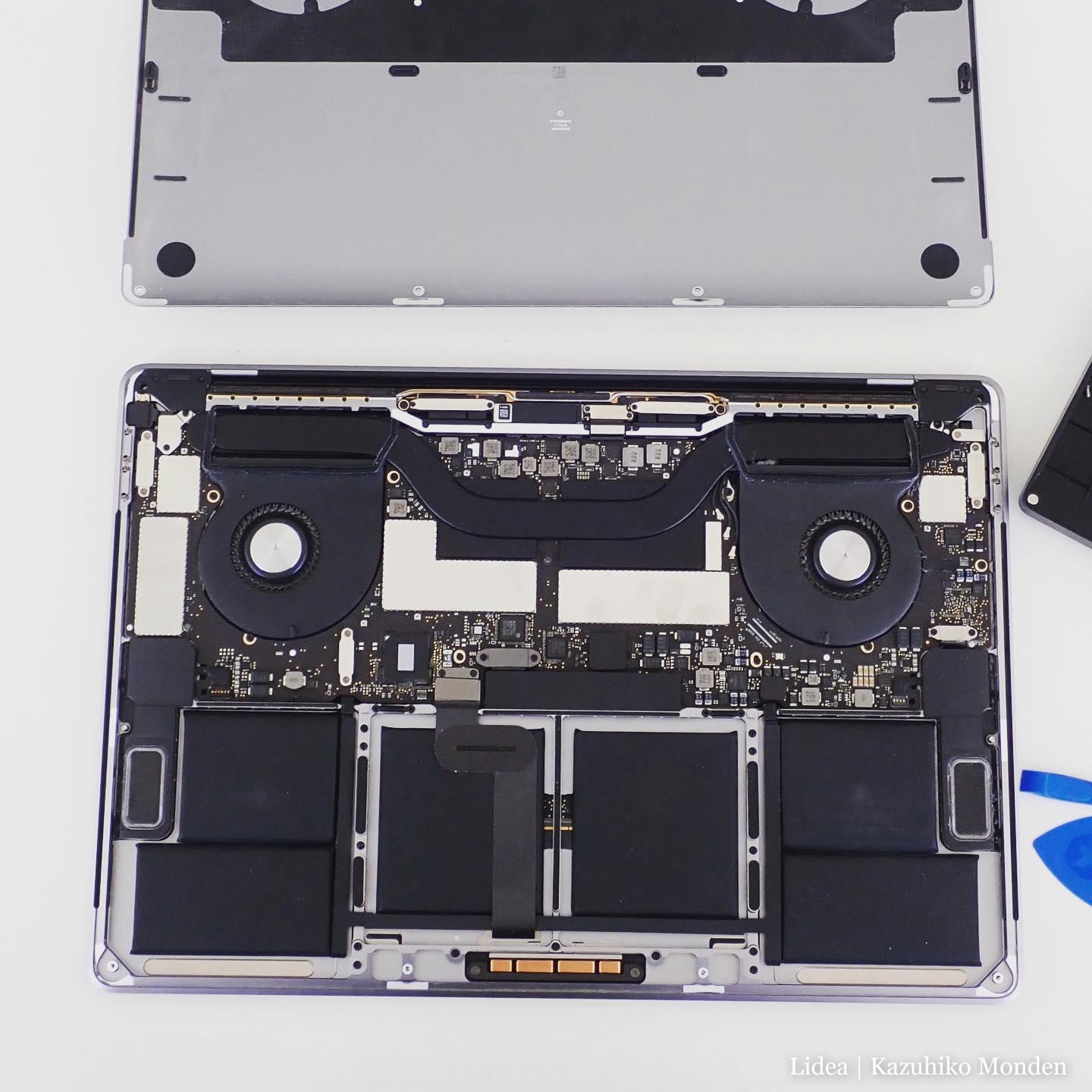 MacBook Pro 2017 TouchBar を分解清掃。もっと埃まみれかと思ったら意外とそうでもなかった。